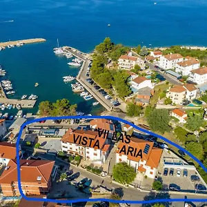 https://villa-aria-1.primorje-gorskikotar.com